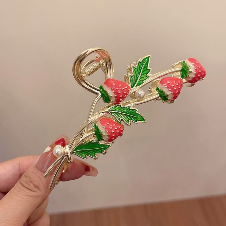 Strawberry 🍓 Claw Clips