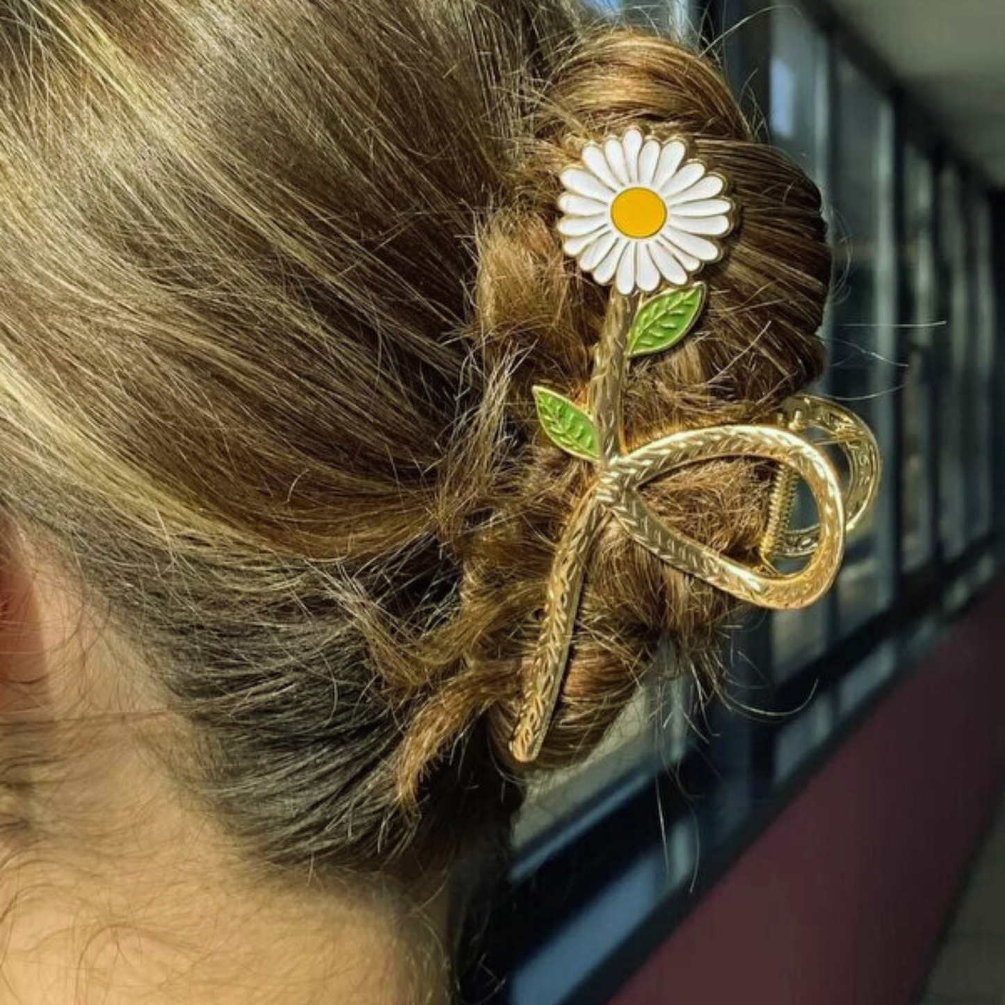Daisy Flower Claw Hair Clip