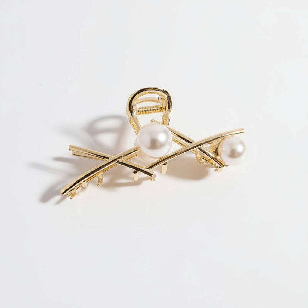 Elegant Pearl Hair Claw Clip